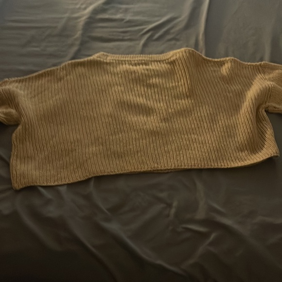 Pretty little thing crop sweater - Picture 5 of 7